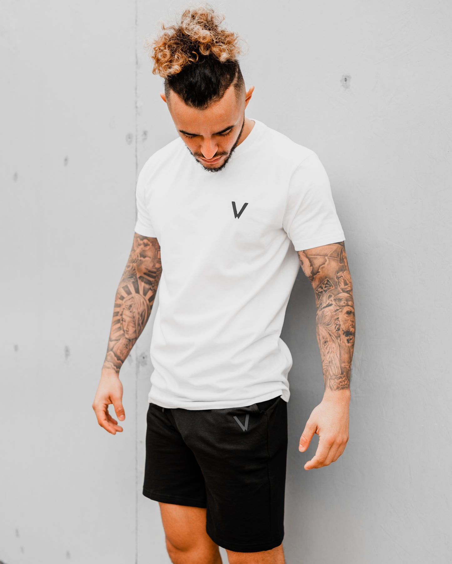 V TEE